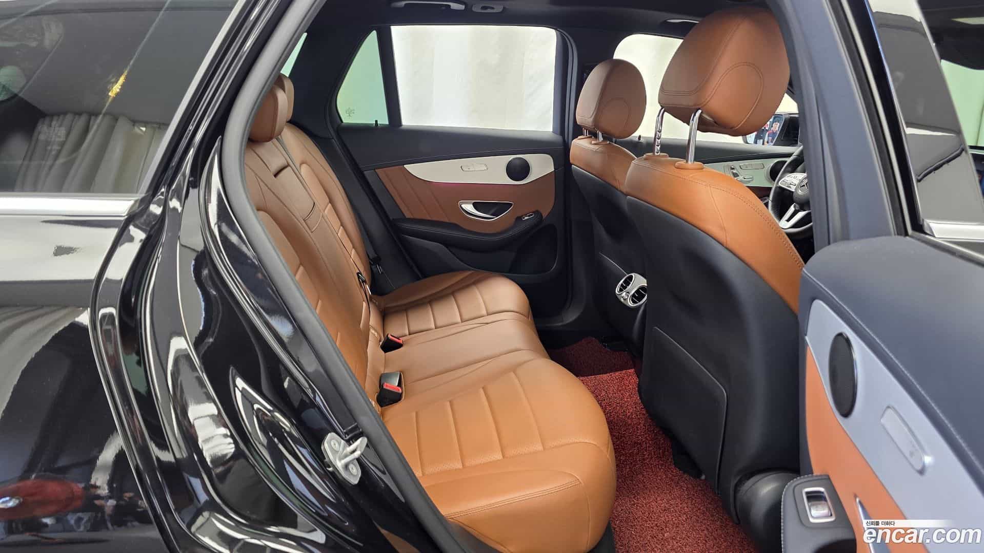 GLC-Class Mercedes-Benz 2021.3-OPTION-016