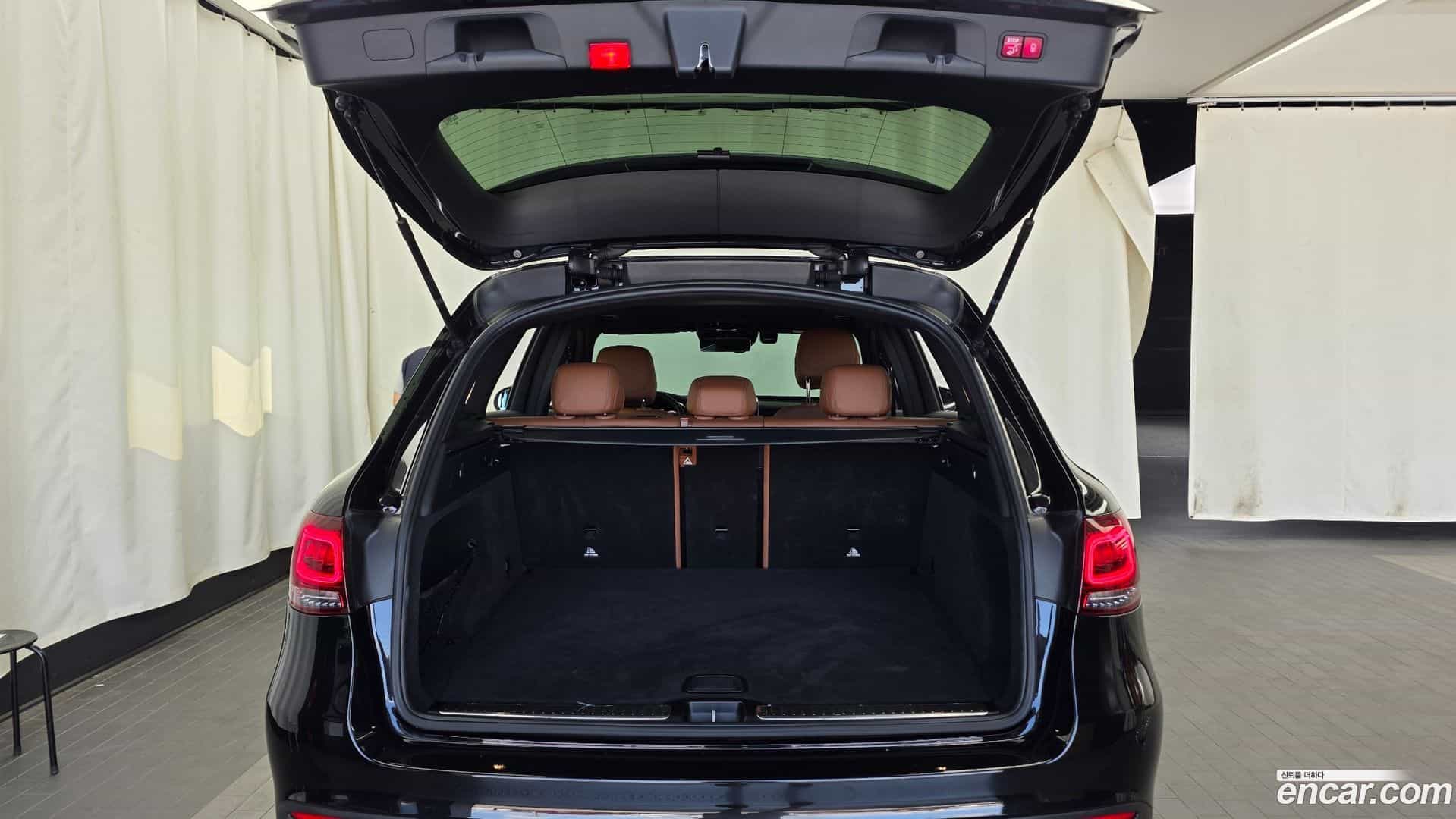 GLC-Class Mercedes-Benz 2021.3-OPTION-024