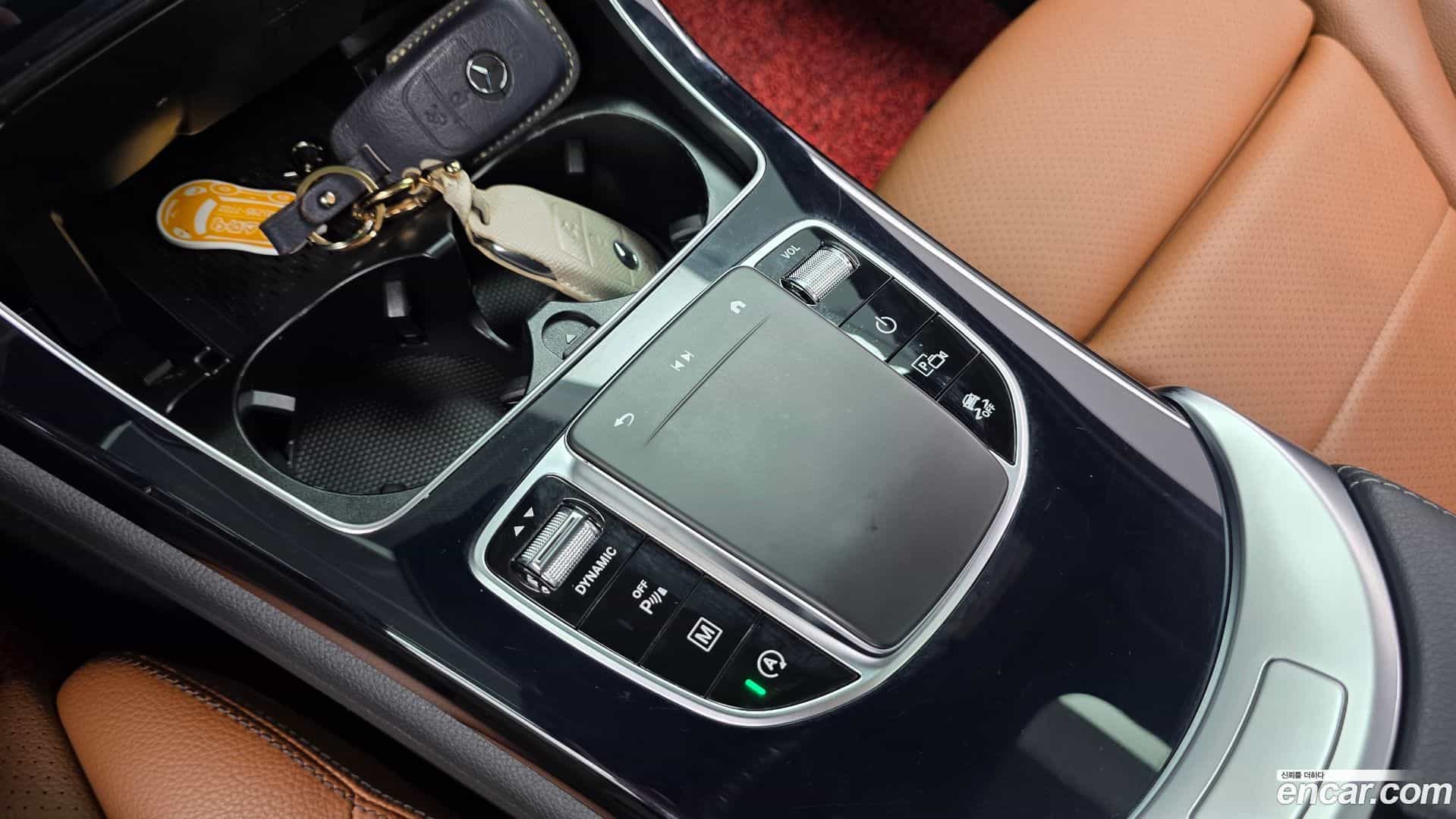 GLC-Class Mercedes-Benz 2021.3-OPTION-046