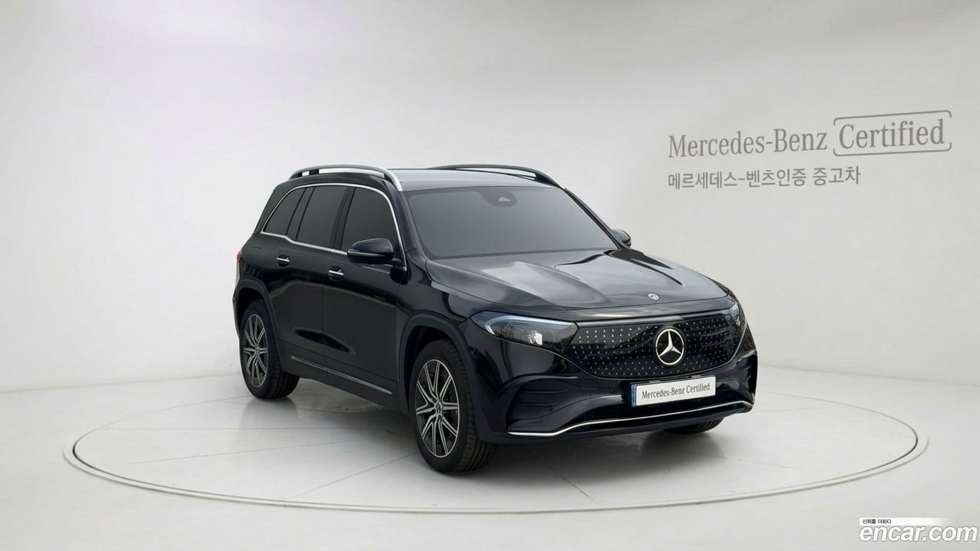 Main__Slider__Photo:EQB Mercedes-Benz 2025.7-0