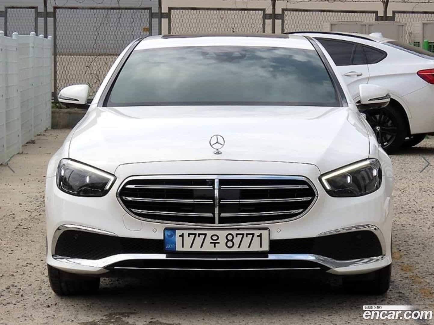 E-Class Mercedes-Benz 2022.8-OUTER-001