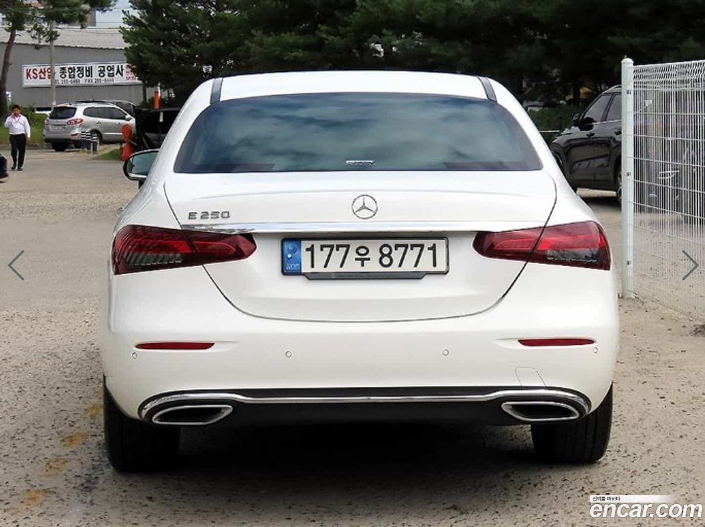 E-Class Mercedes-Benz 2022.8-OUTER-004