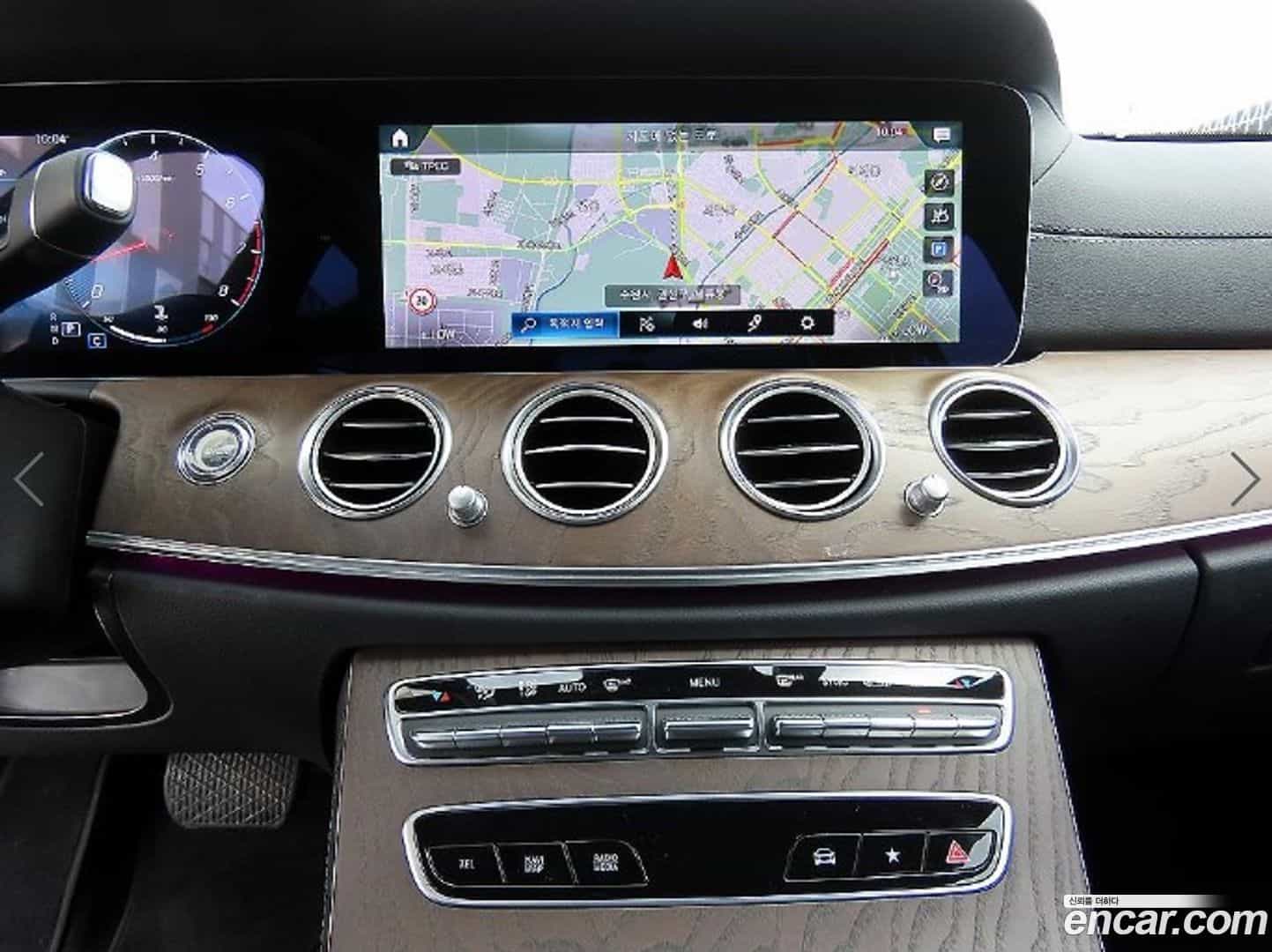 E-Class Mercedes-Benz 2022.8-OPTION-017