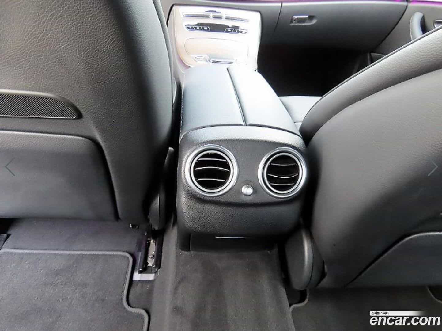 E-Class Mercedes-Benz 2022.8-OPTION-018