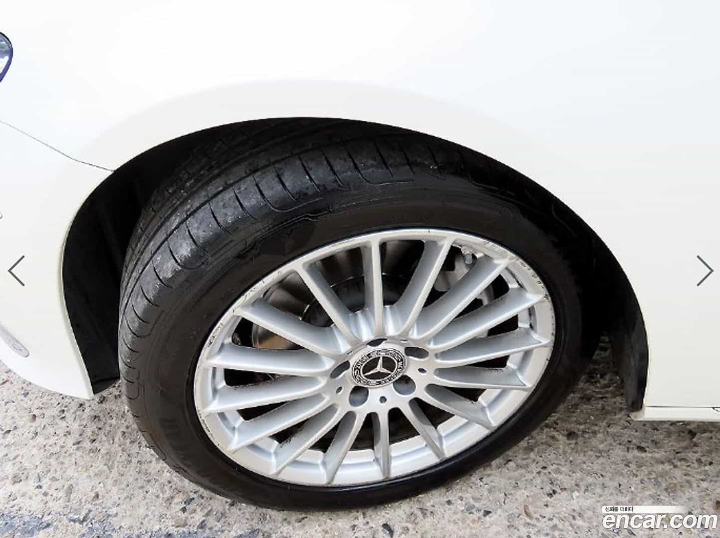 E-Class Mercedes-Benz 2022.8-OPTION-024
