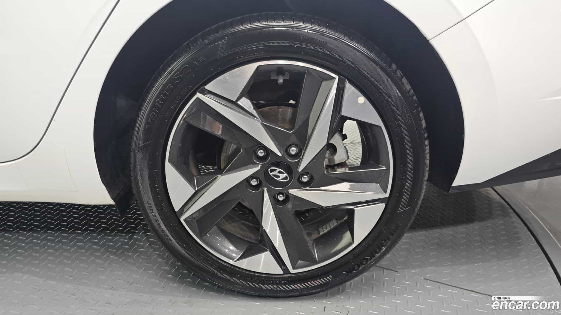 AVANTE Hyundai 2020.4-OUTER-031