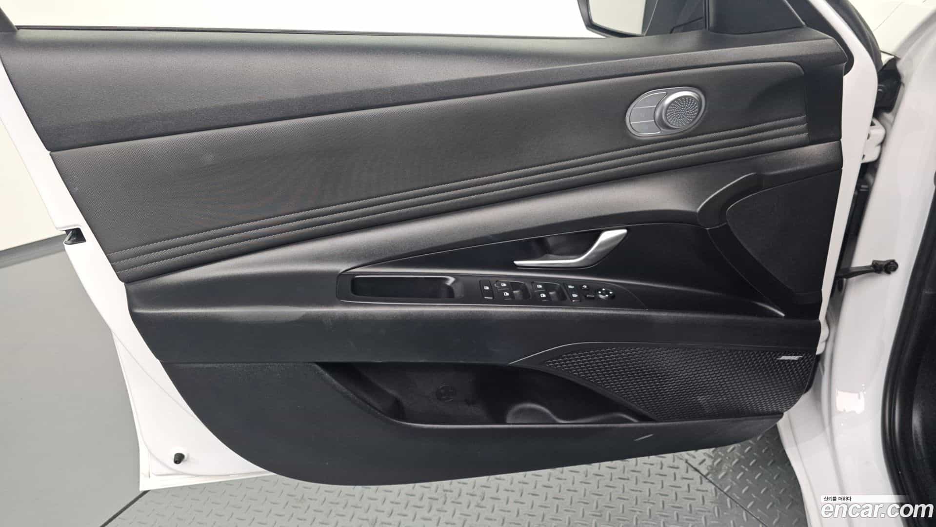 AVANTE Hyundai 2020.4-INNER-034