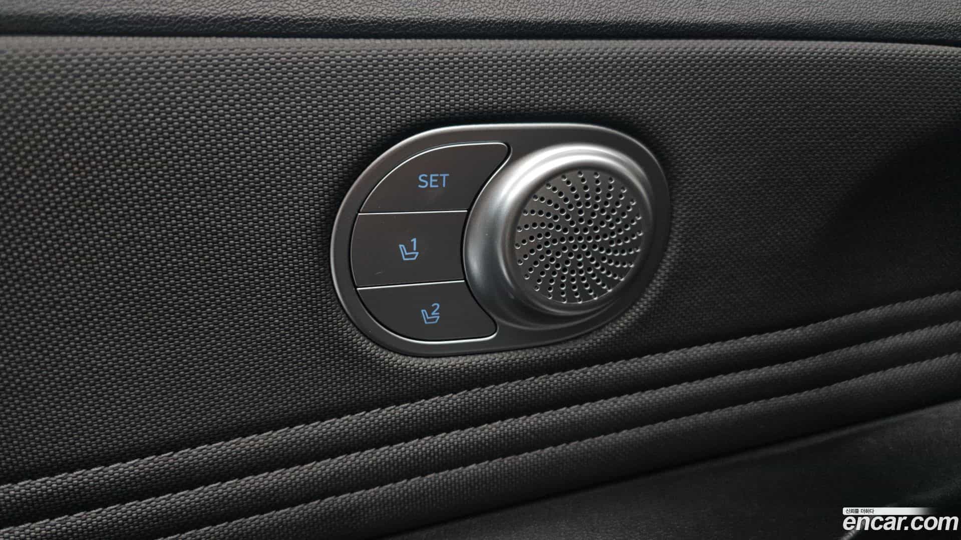AVANTE Hyundai 2020.4-OPTION-044
