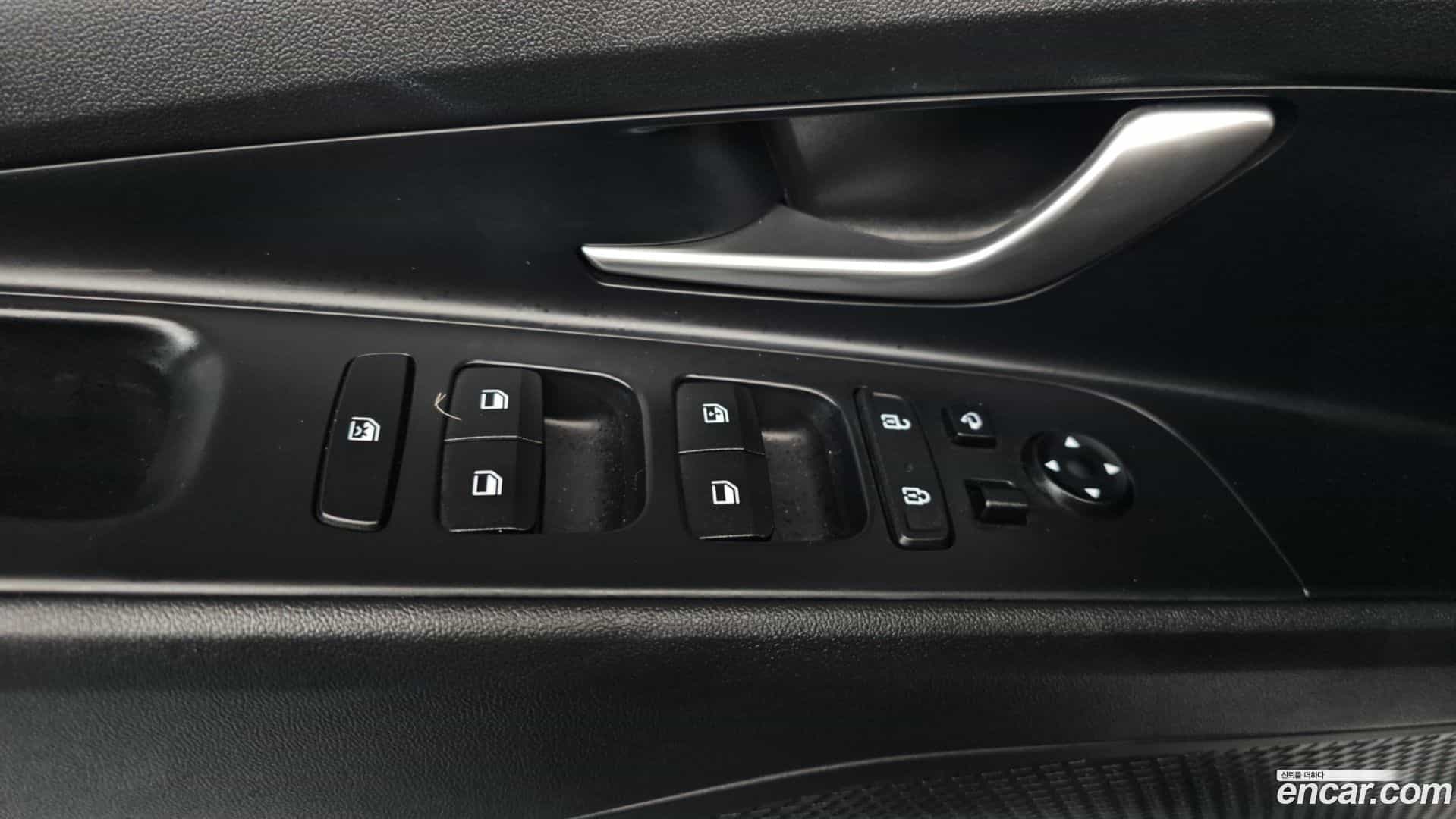 AVANTE Hyundai 2020.4-OPTION-045