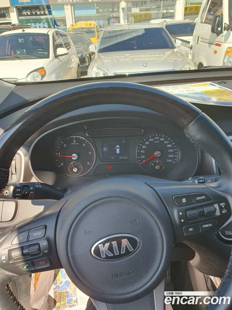 Sorento Kia 2017.0-OPTION-015