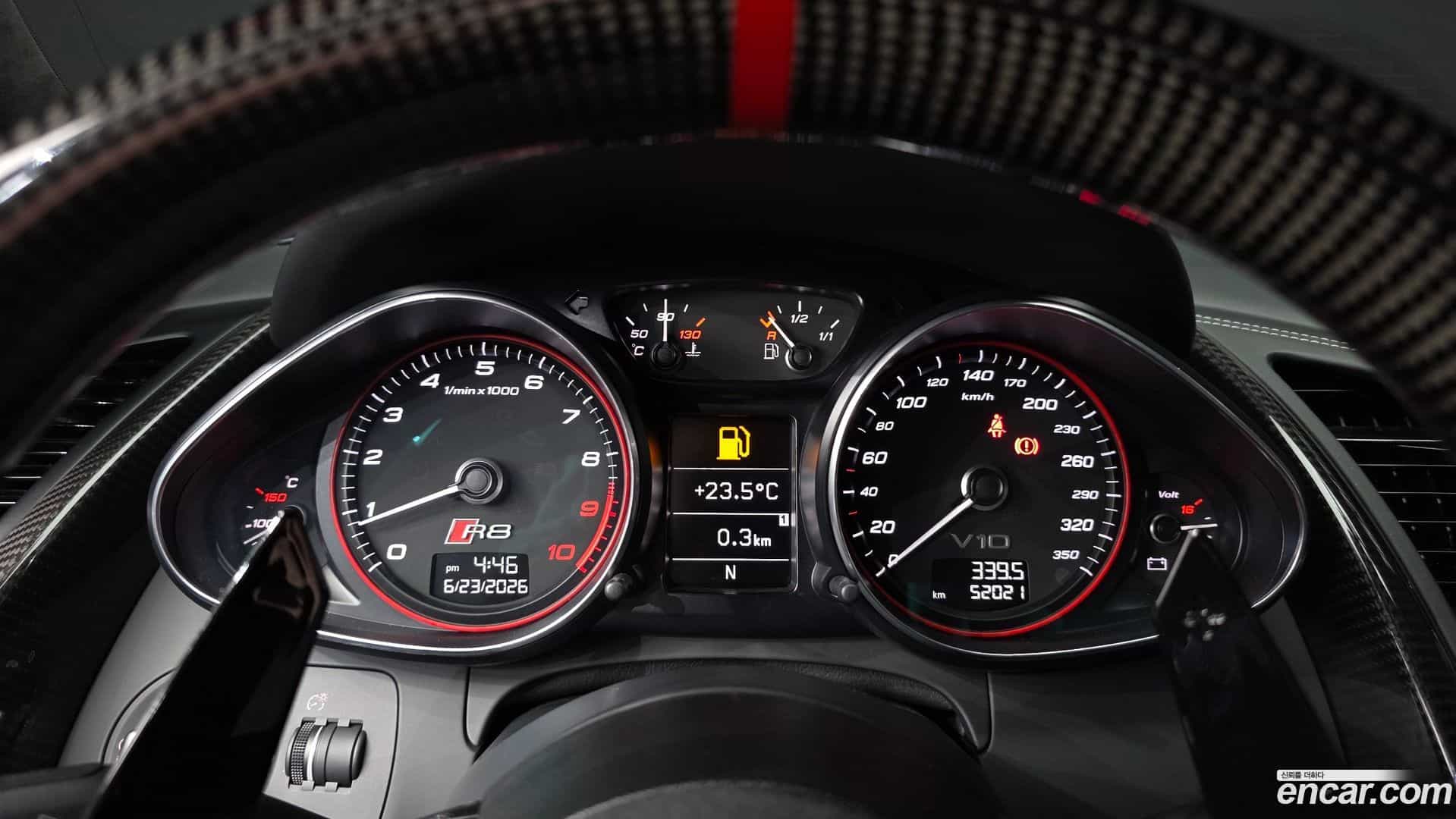R8 Audi 2015.11-INNER-008
