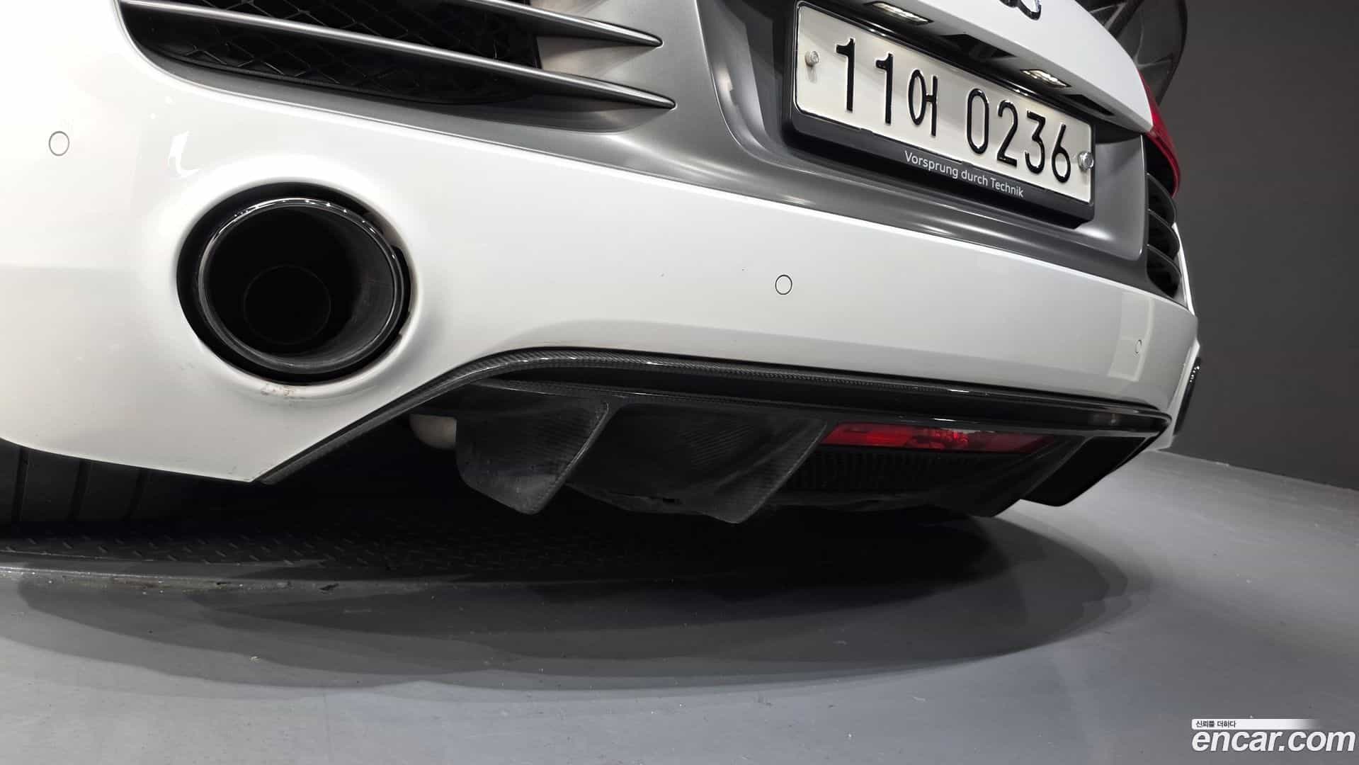 R8 Audi 2015.11-OPTION-024