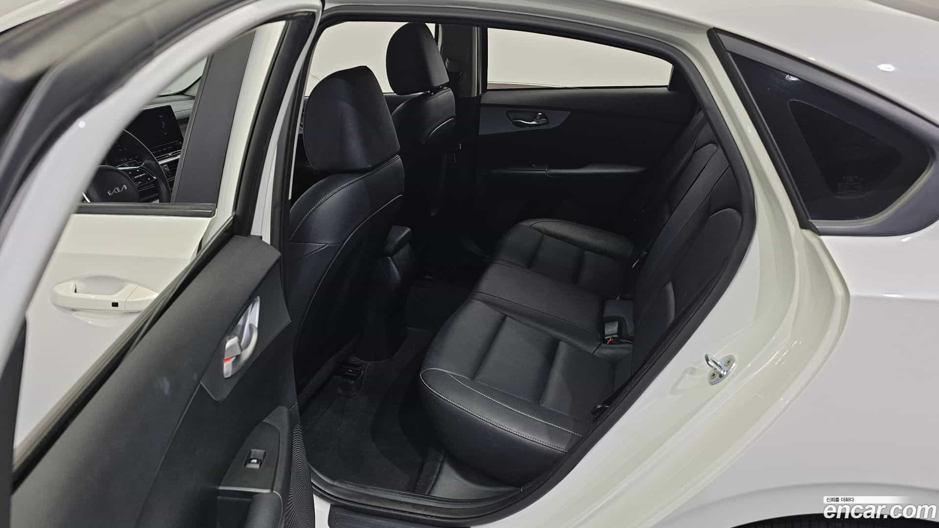 K3 Kia 2022.6-OPTION-016