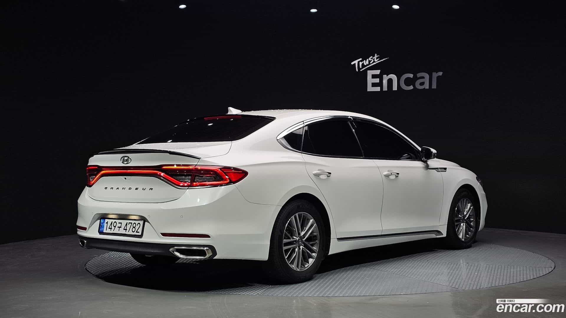 Grandeur Hyundai 2019.1-OUTER-002