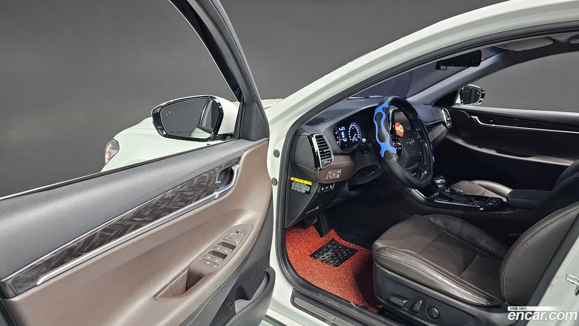 Grandeur Hyundai 2019.1-INNER-010