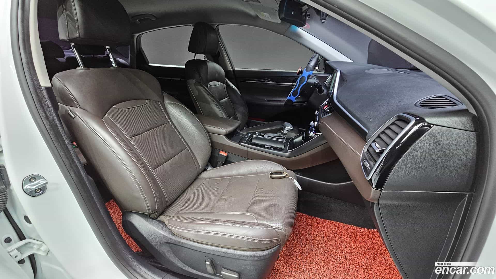 Grandeur Hyundai 2019.1-INNER-036