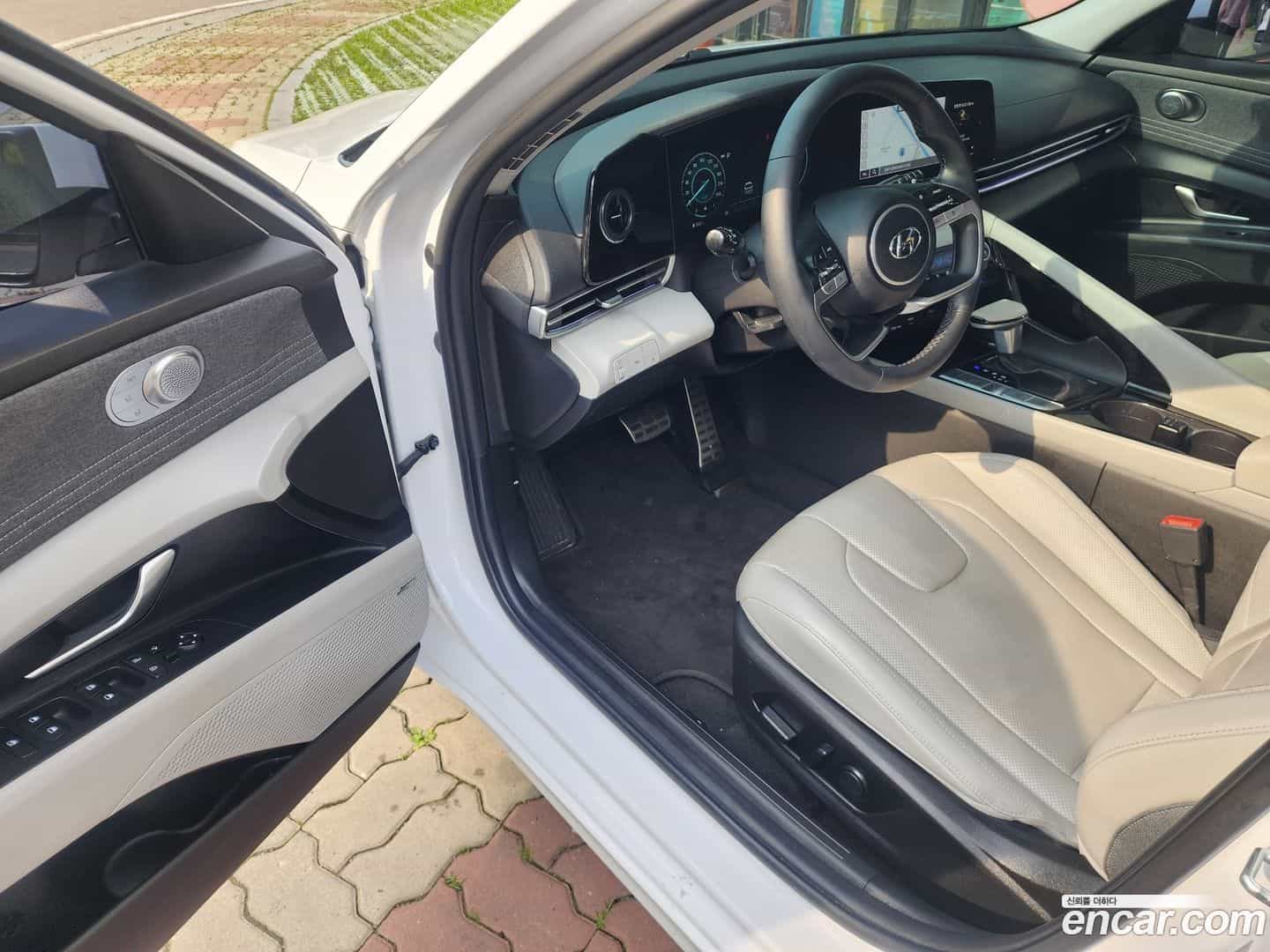 AVANTE Hyundai 2021.4-INNER-010