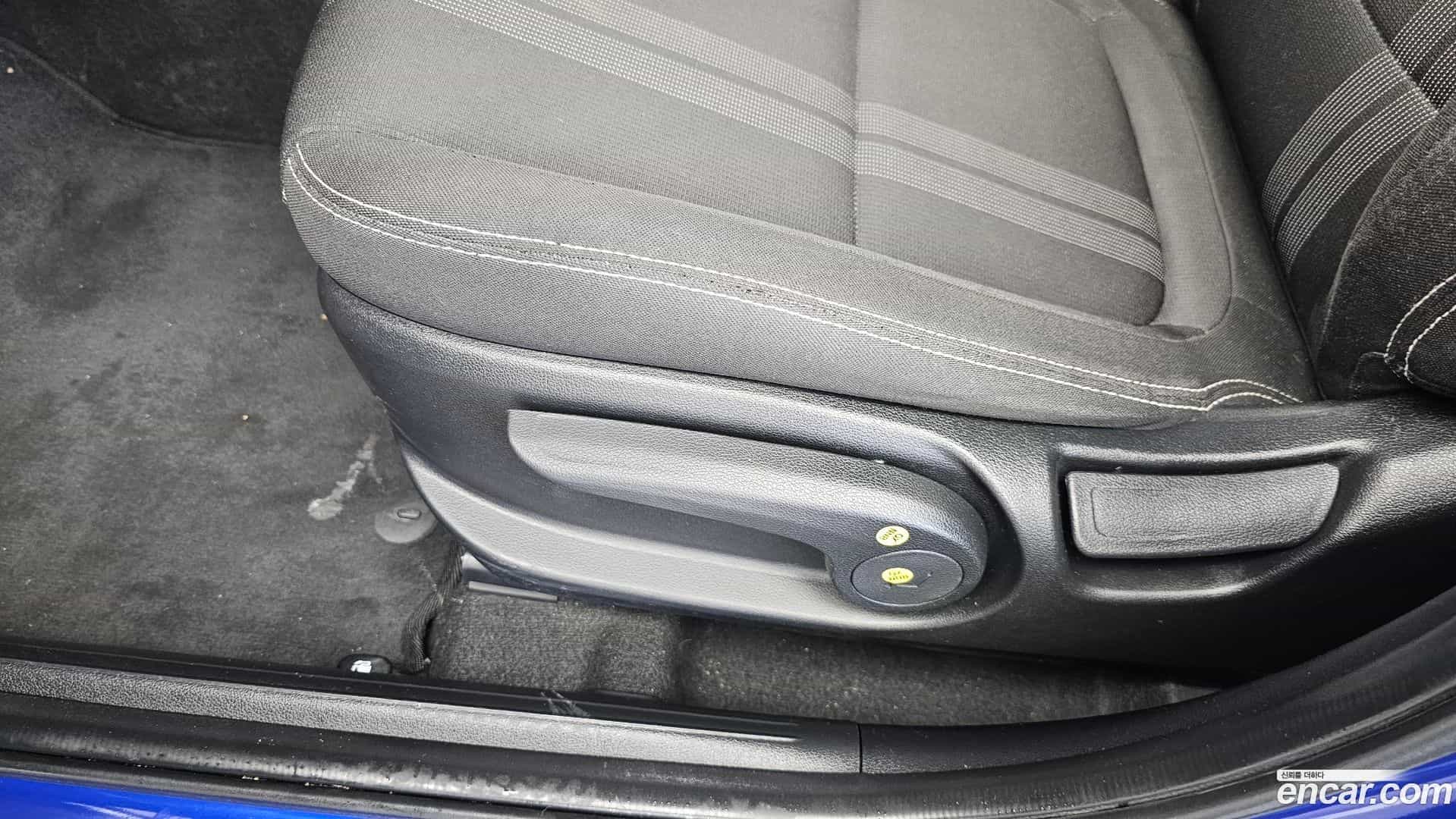 Venue Hyundai 2019.8-OPTION-044