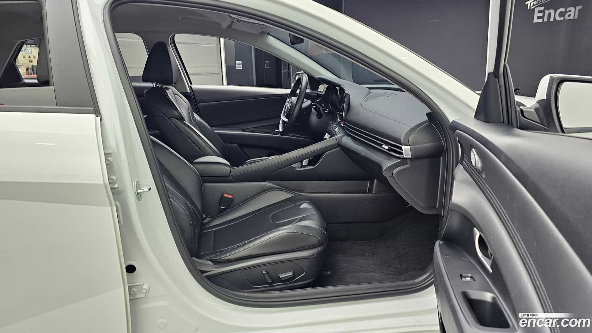 AVANTE Hyundai 2023.2-OPTION-015