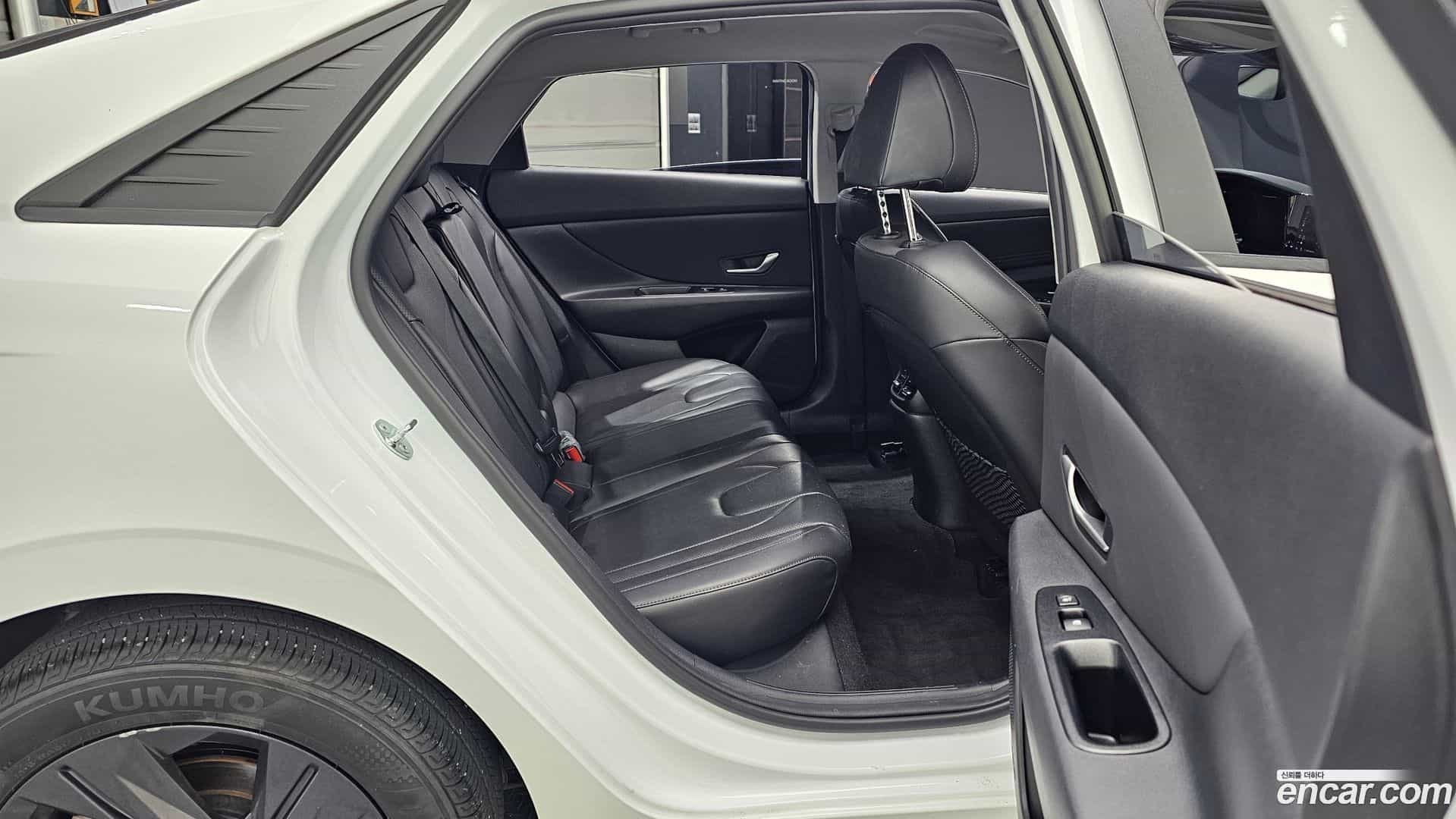 AVANTE Hyundai 2023.2-OPTION-016