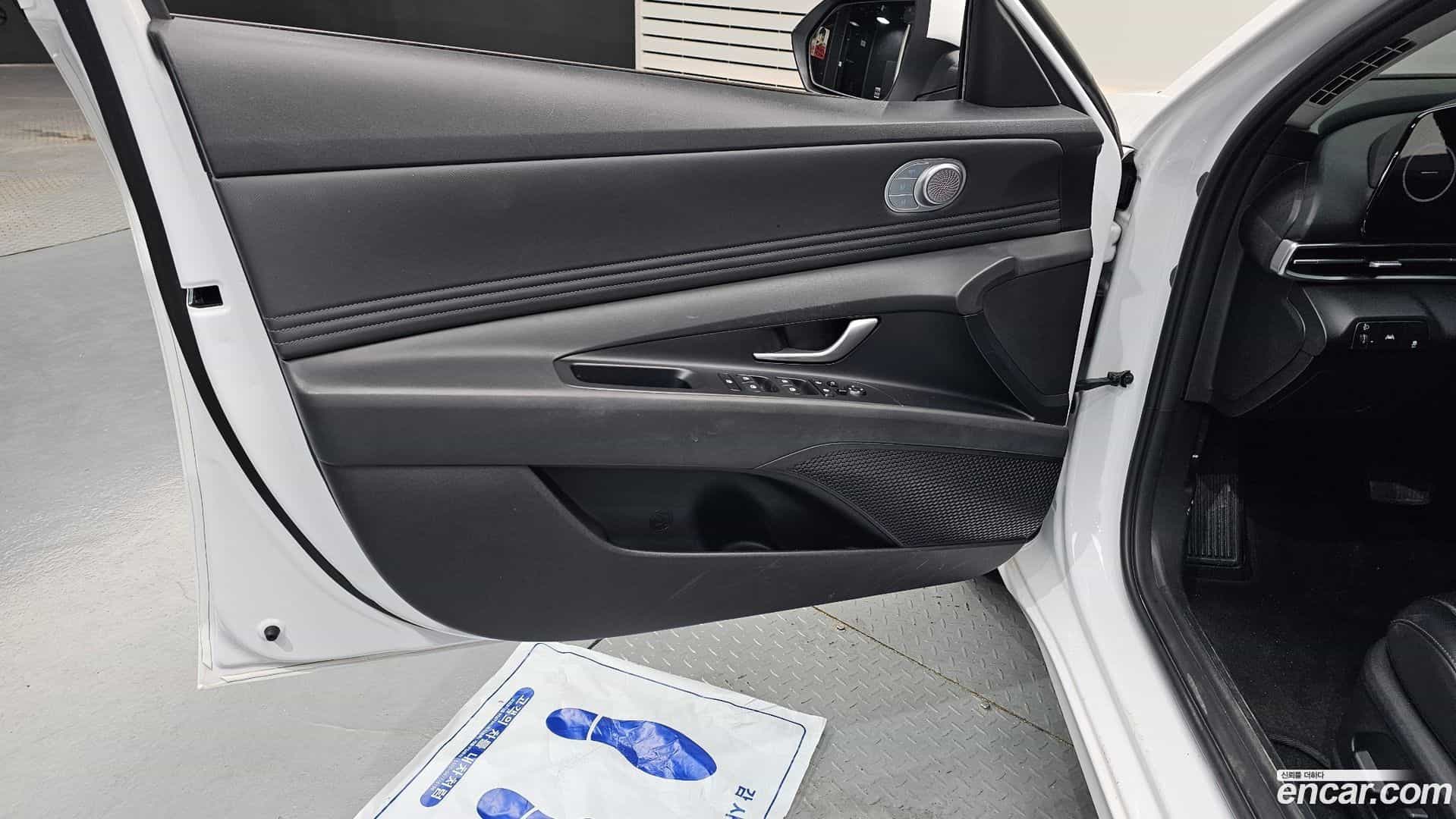 AVANTE Hyundai 2023.2-INNER-034