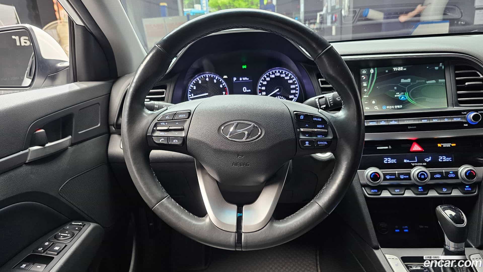 AVANTE Hyundai 2019.11-OPTION-017