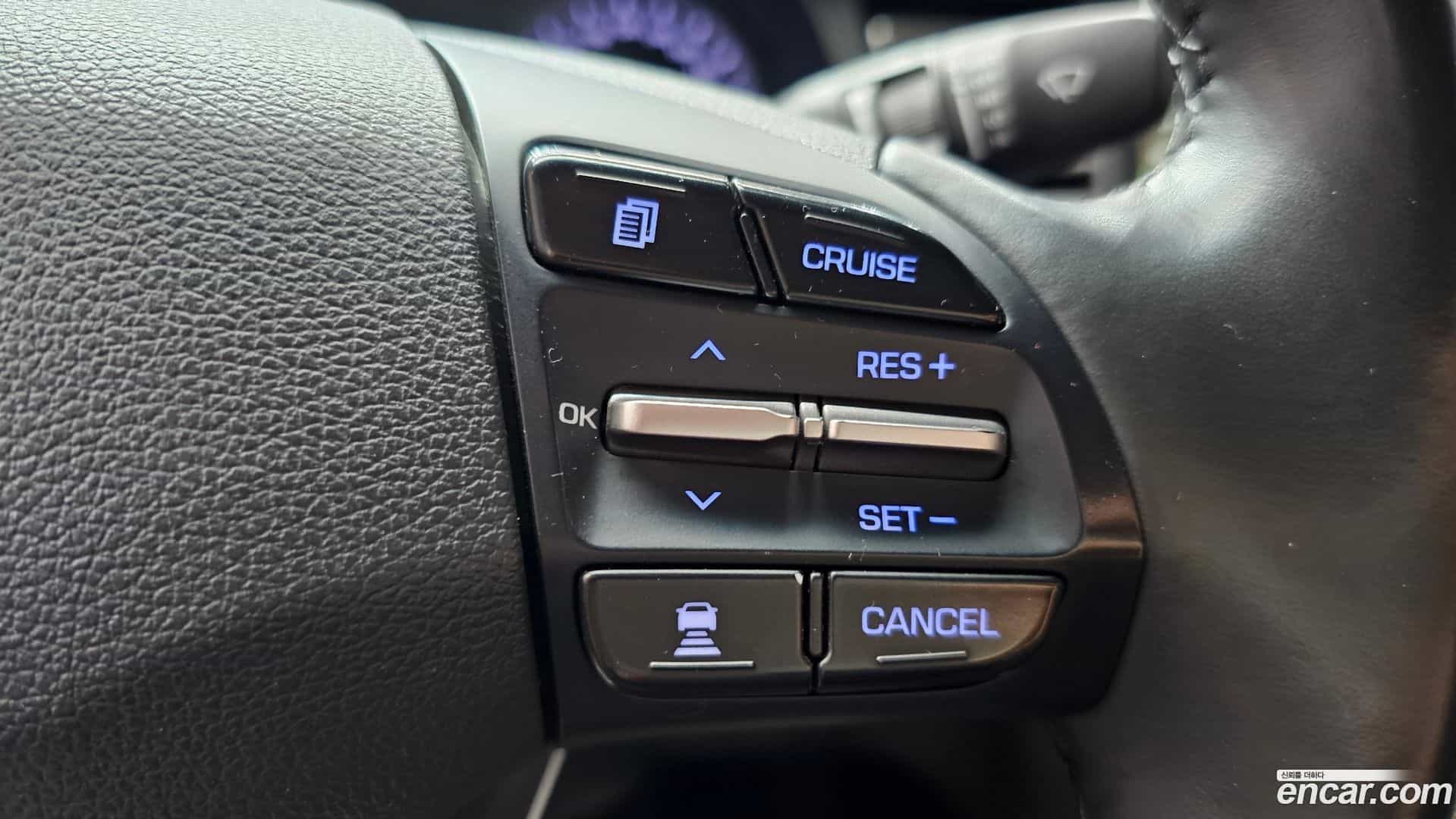 AVANTE Hyundai 2019.11-OPTION-022