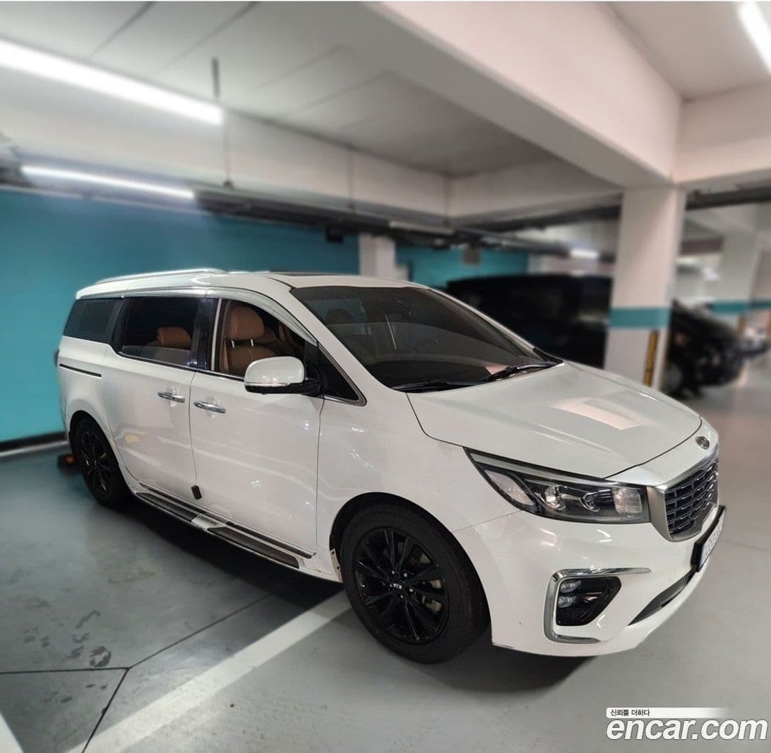 Main__Slider__Photo:Canival Kia 2018.9-0