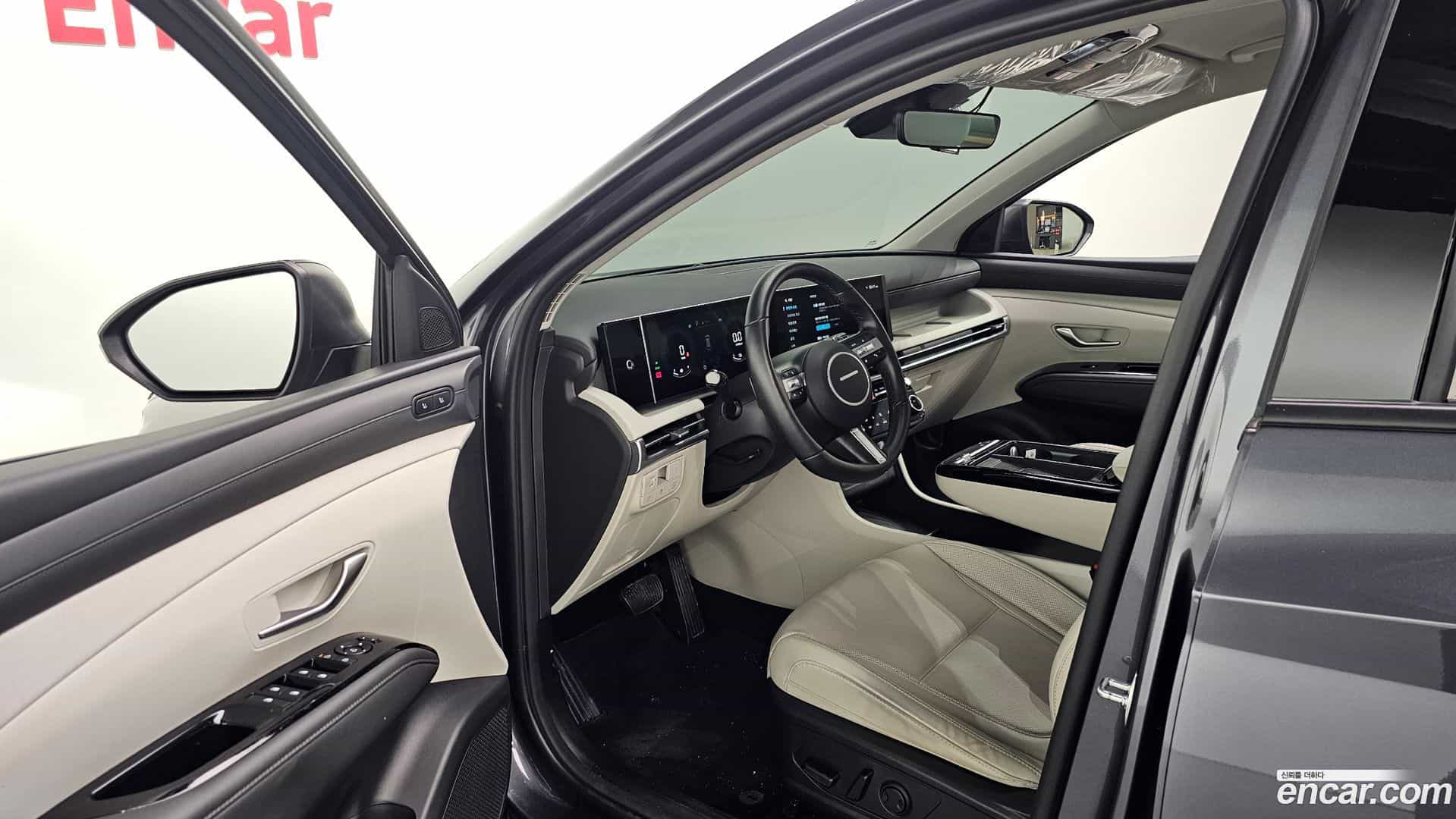 Tucson Hyundai 2025.1-INNER-010