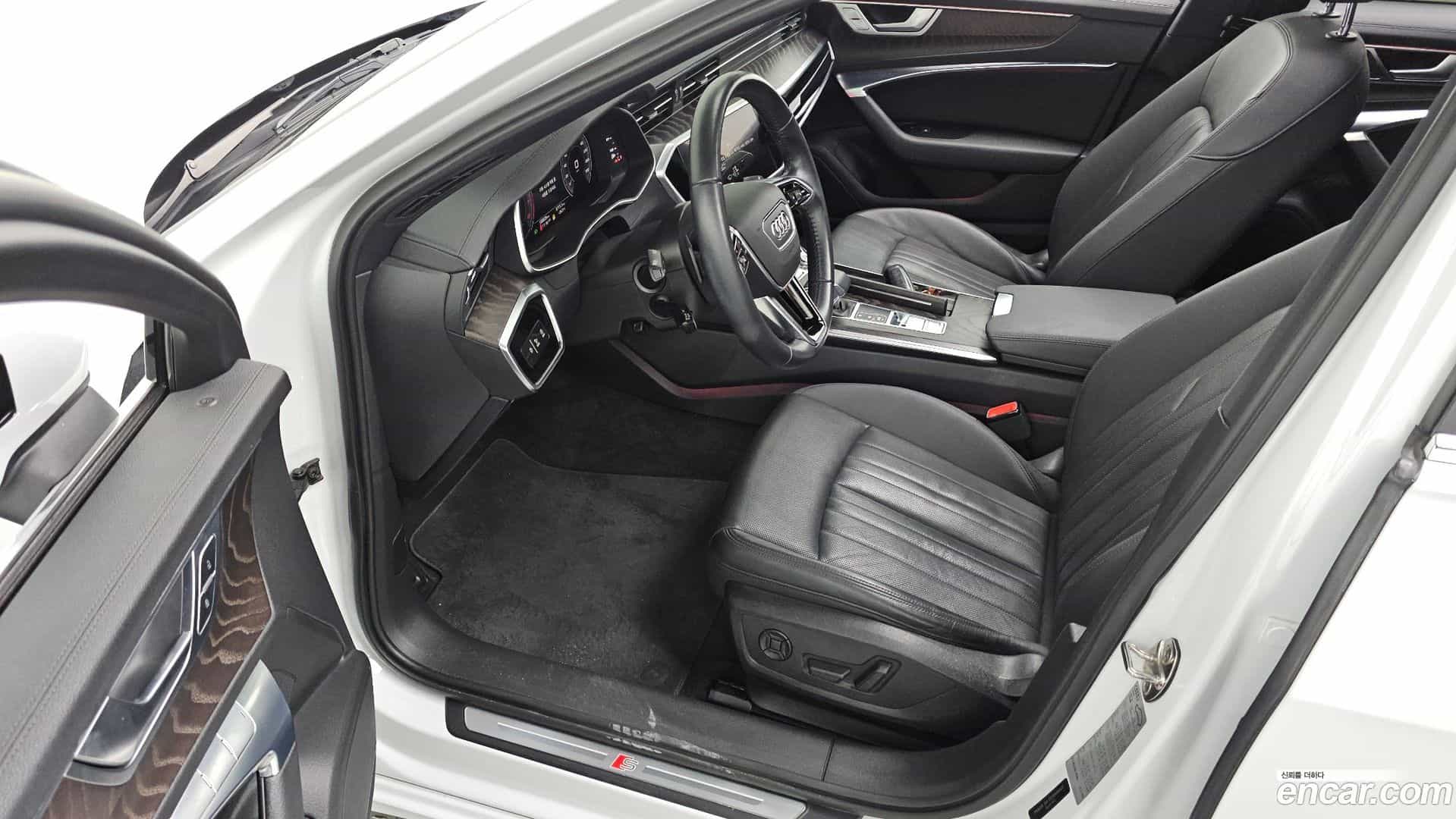 A6 Audi 2019.10-INNER-010