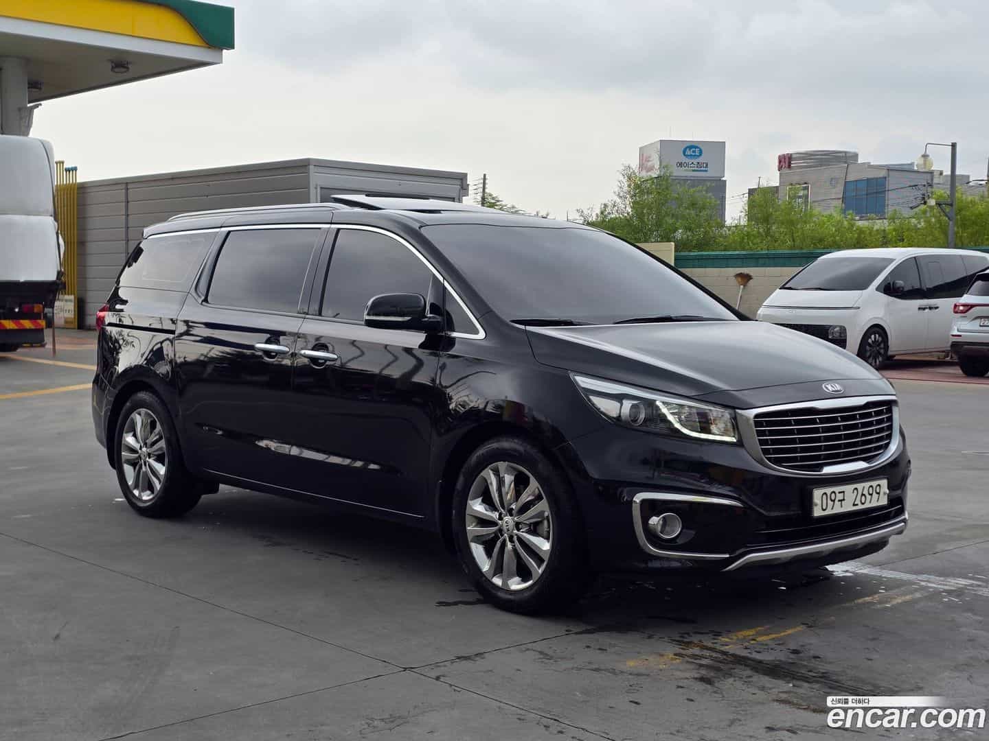 Canival Kia 2018.2-OUTER-001