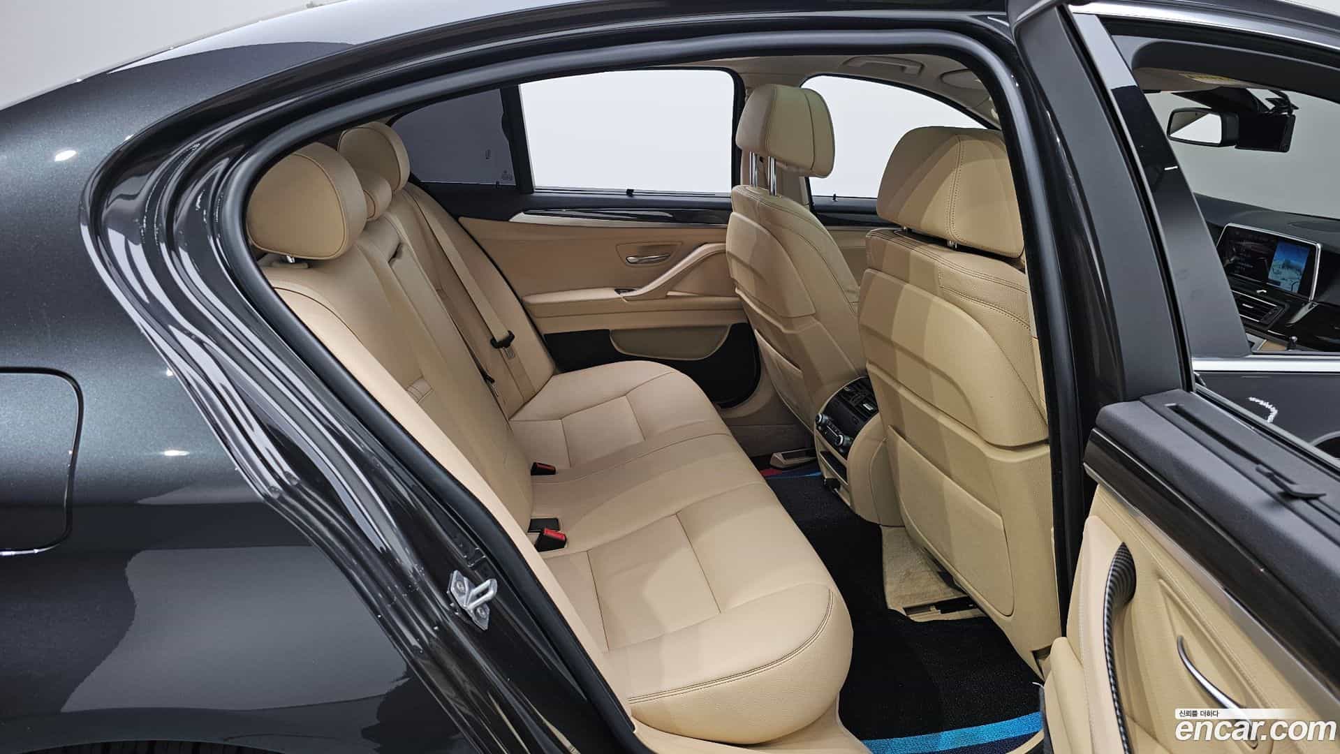 5-Series BMW 2015.6-OPTION-016