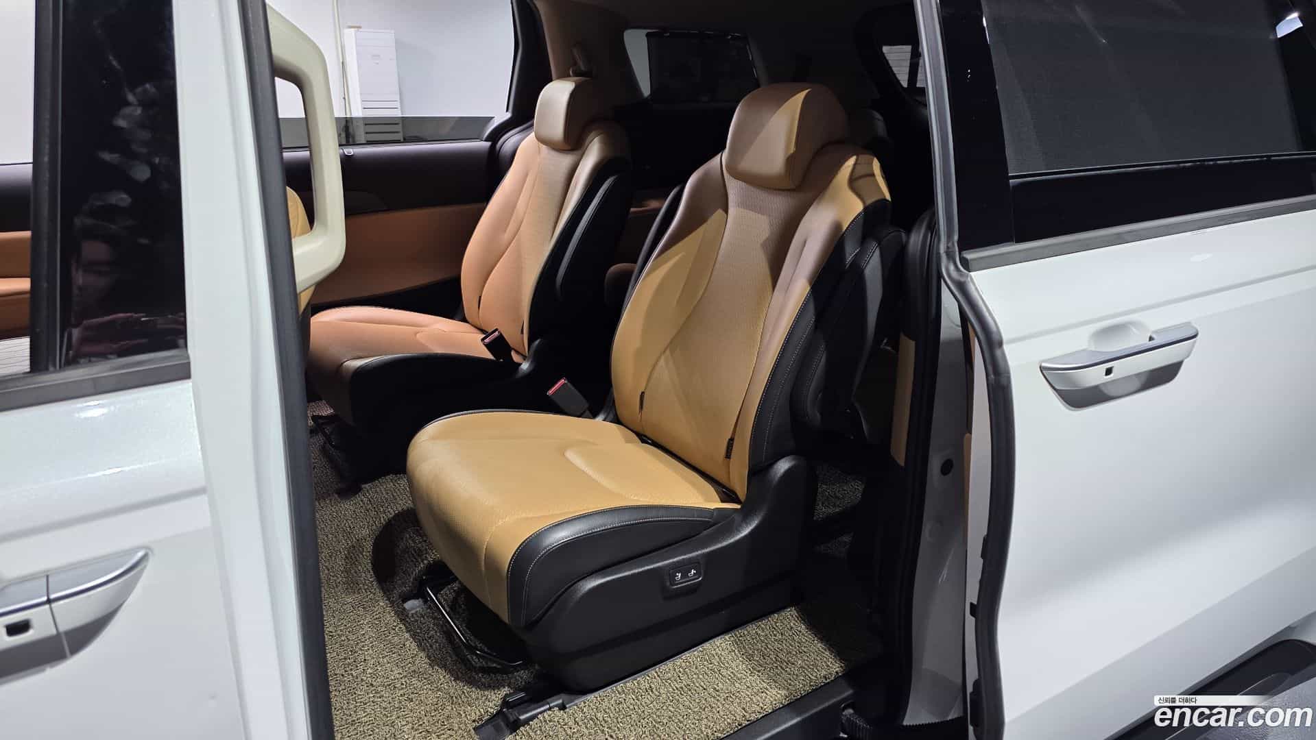 Canival Kia 2021.5-OPTION-016