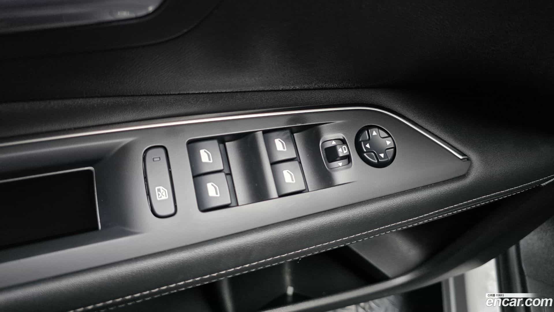 3008 Peugeot 2019.10-OPTION-045