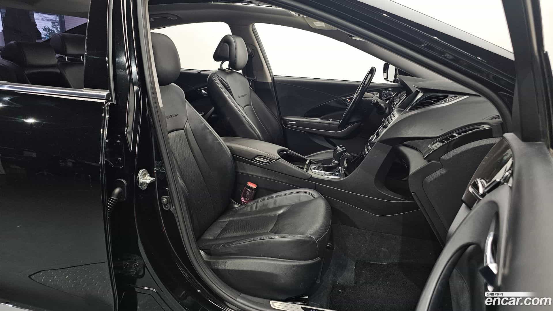 Grandeur Hyundai 2014.5-INNER-010