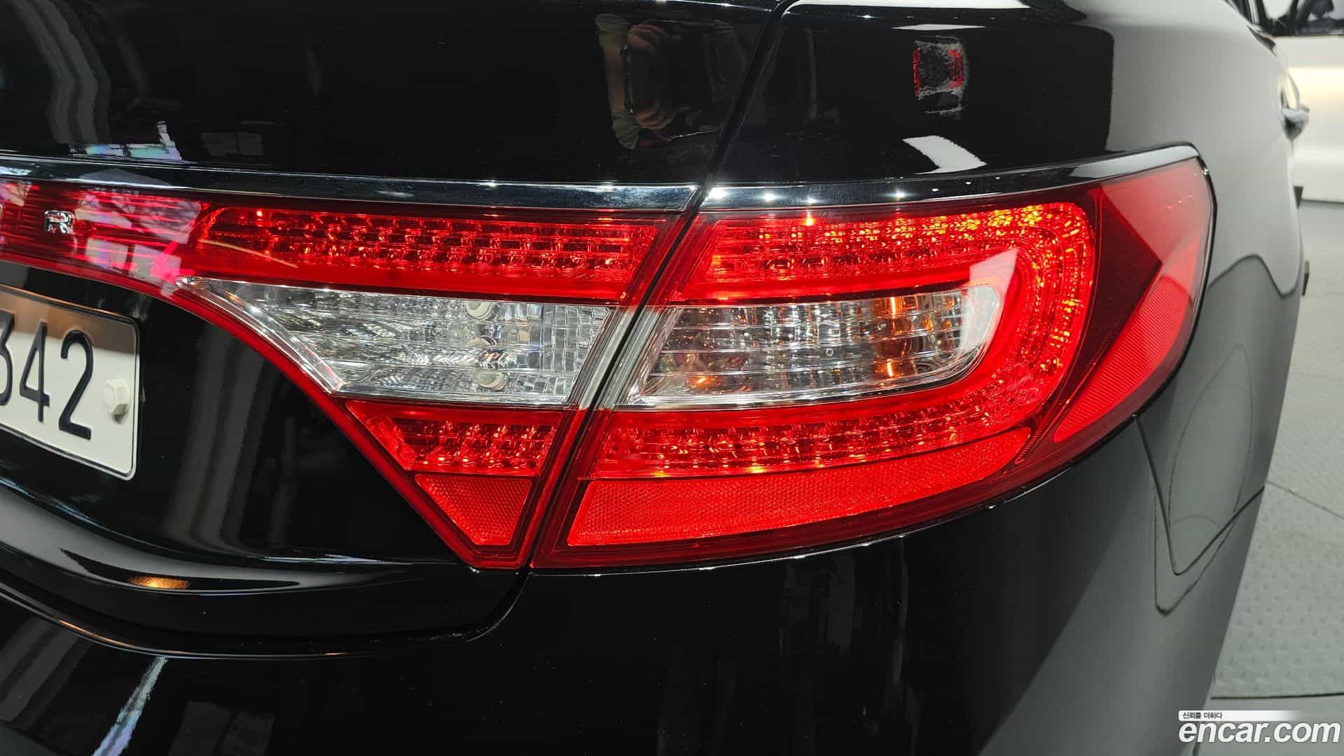 Grandeur Hyundai 2014.5-OUTER-033