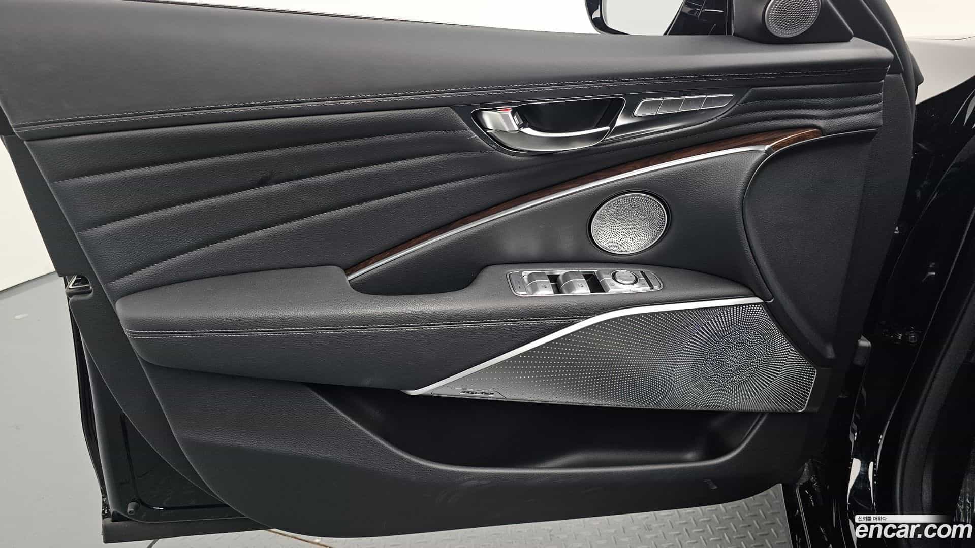 K9 Kia 2021.5-INNER-034