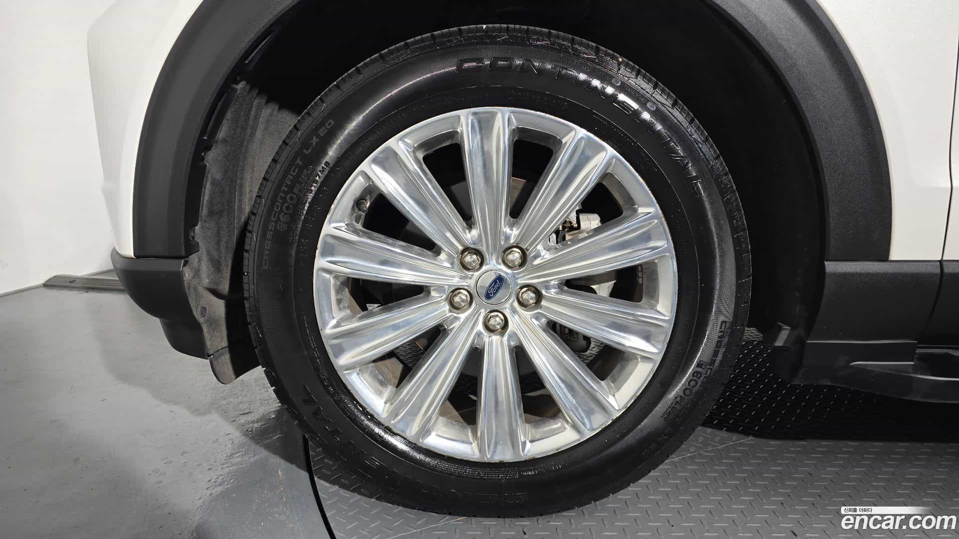 Explorer Ford 2020.3-OUTER-005