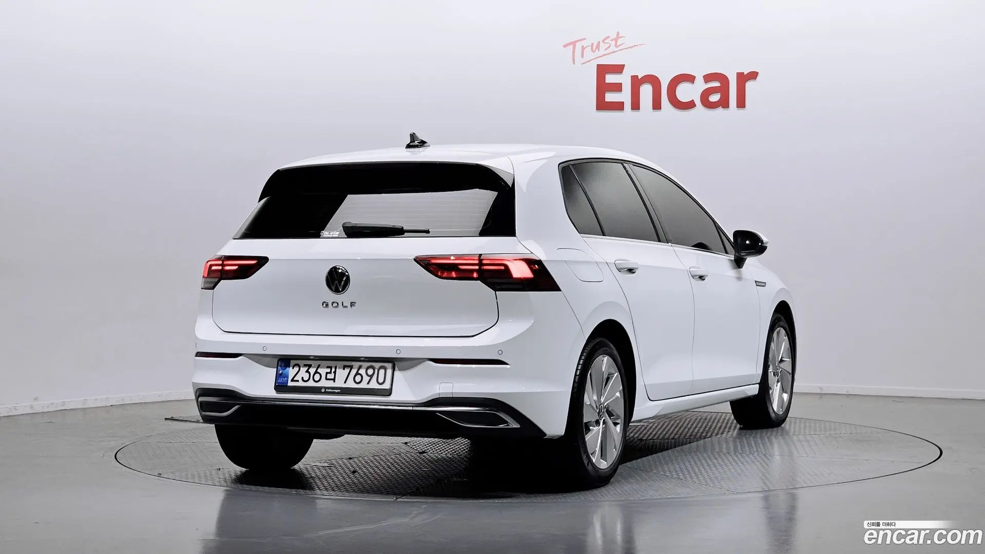 Main__Slider__Photo:Golf Volkswagen 2022.1-1