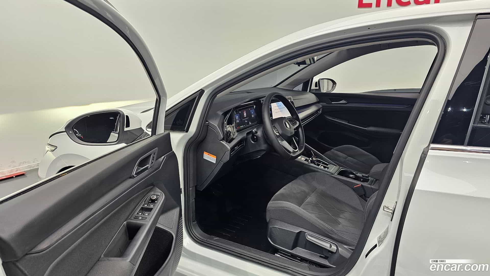 Golf Volkswagen 2022.1-INNER-010