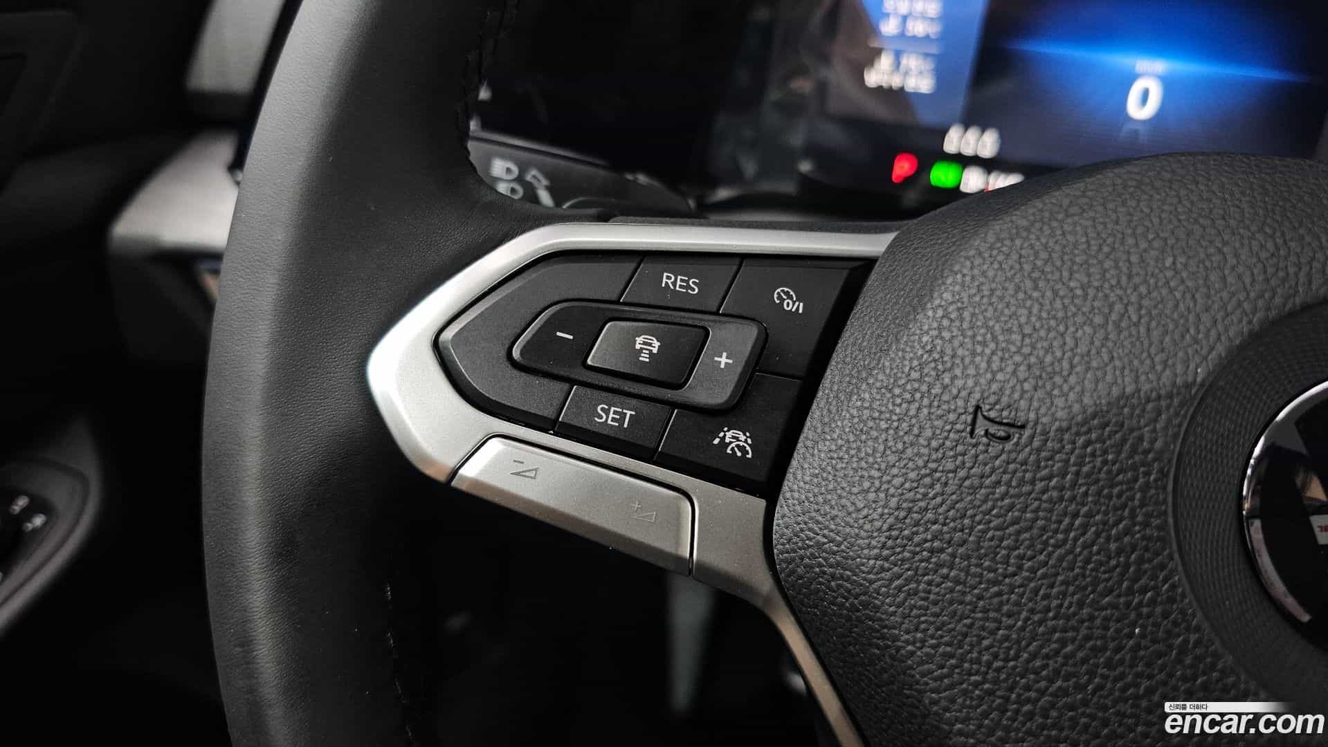 Golf Volkswagen 2022.1-OPTION-019