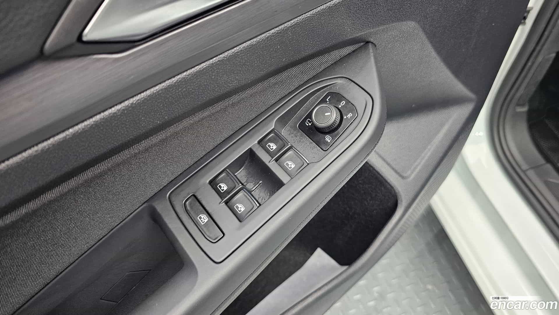 Golf Volkswagen 2022.1-OPTION-022
