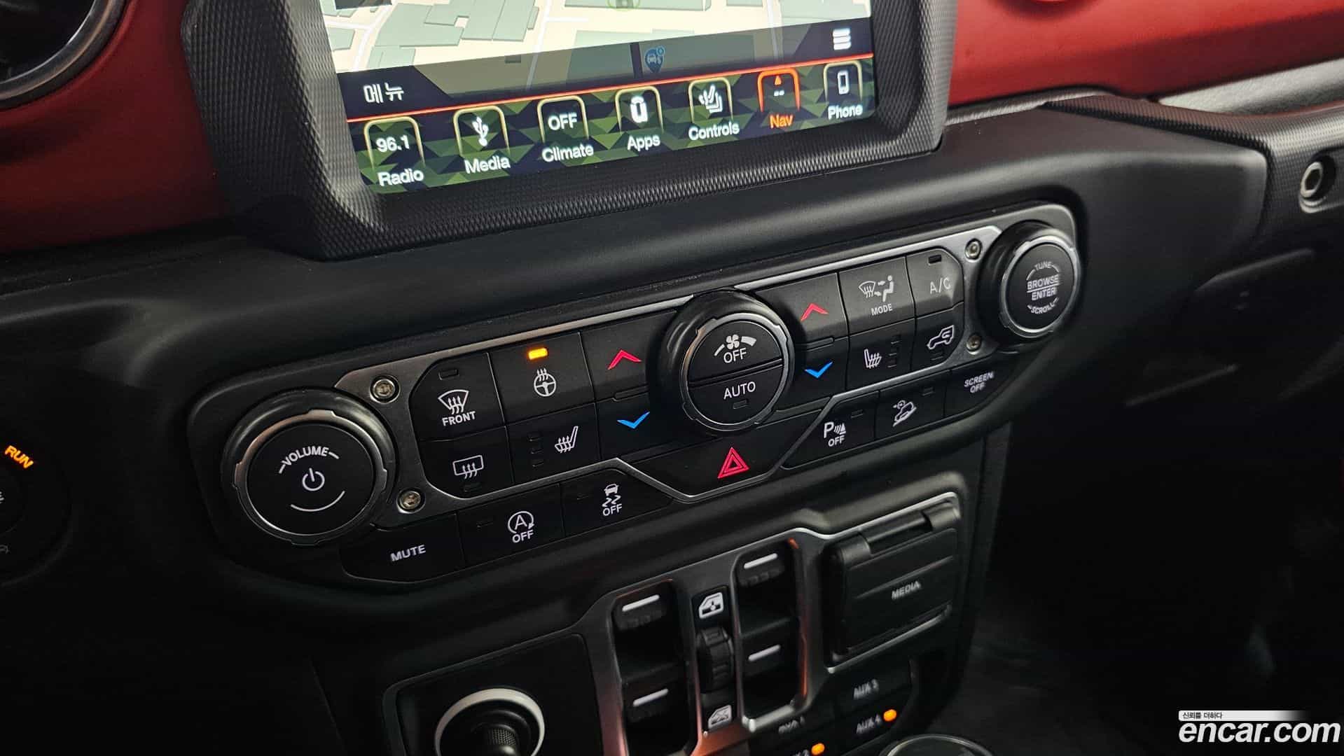 Wrangler Jeep 2019.8-OPTION-041