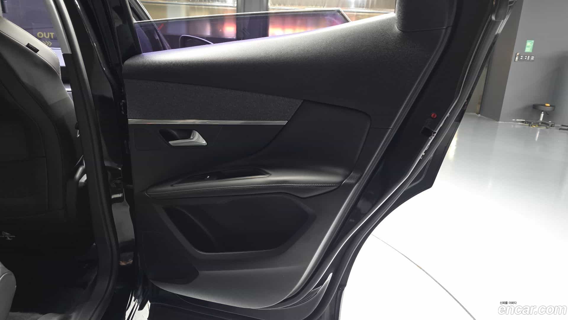 3008 Peugeot 2017.7-INNER-035