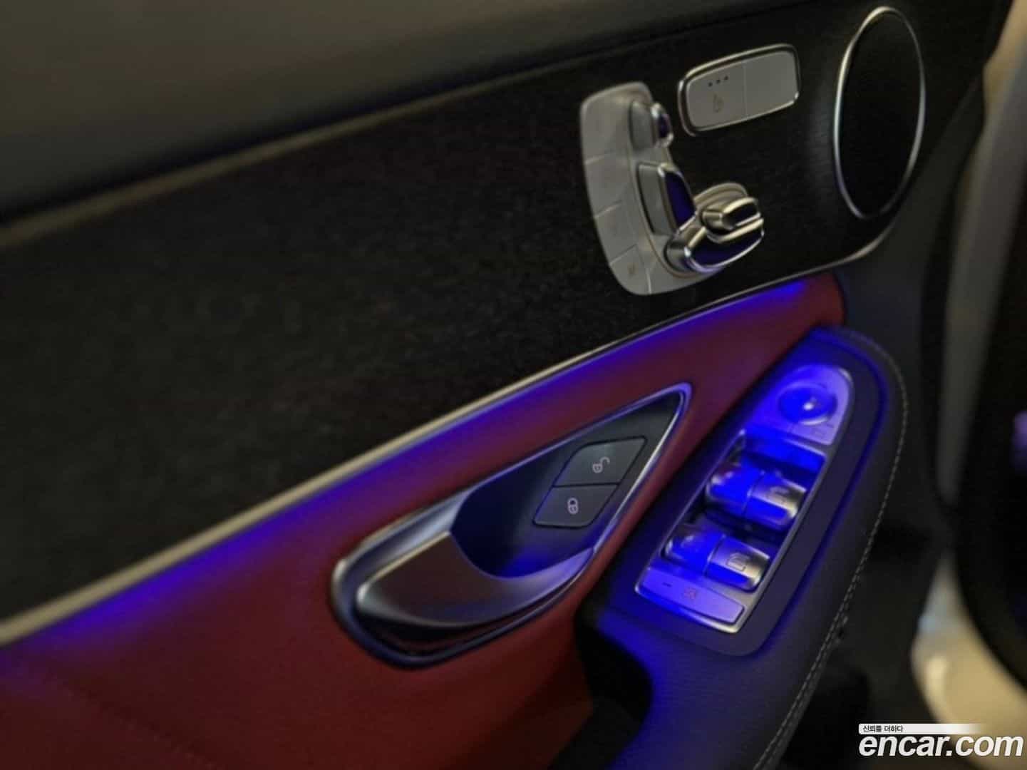 C-Class Mercedes-Benz 2019.5-OPTION-017