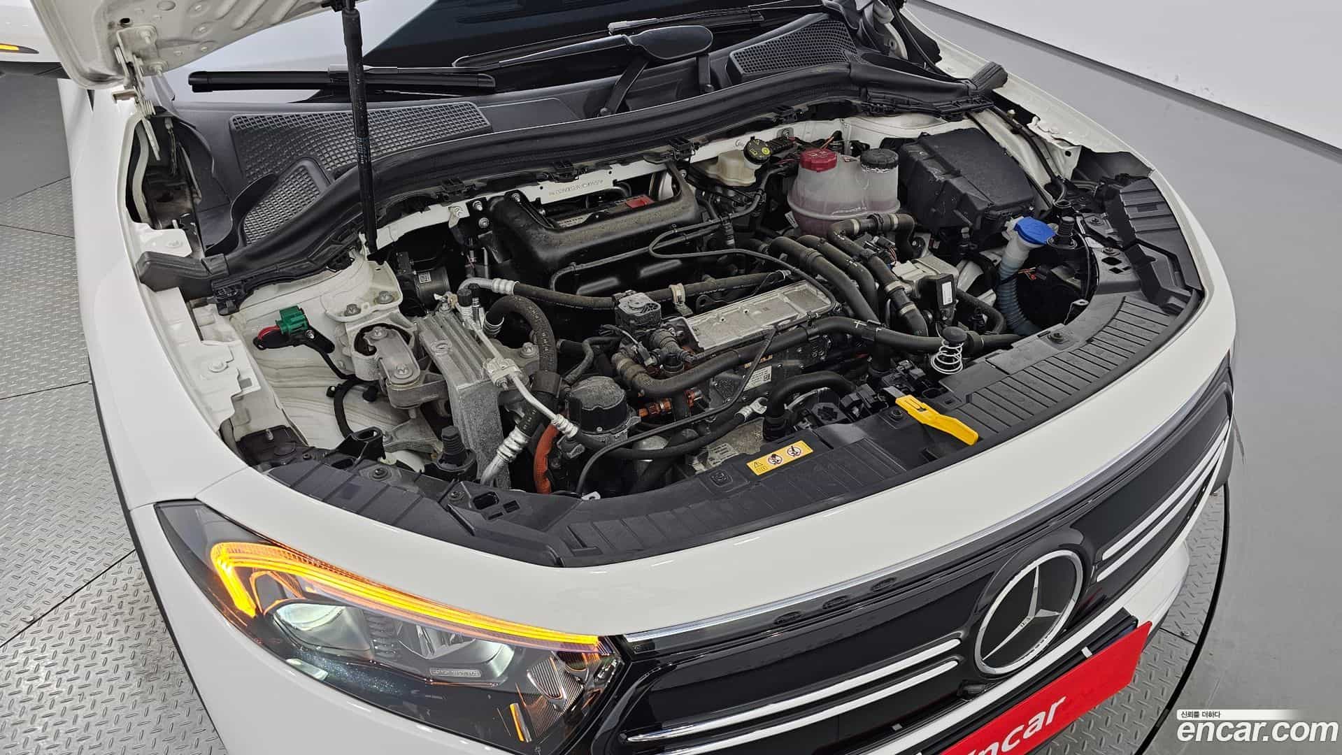 EQA Mercedes-Benz 2024.0-OUTER-006