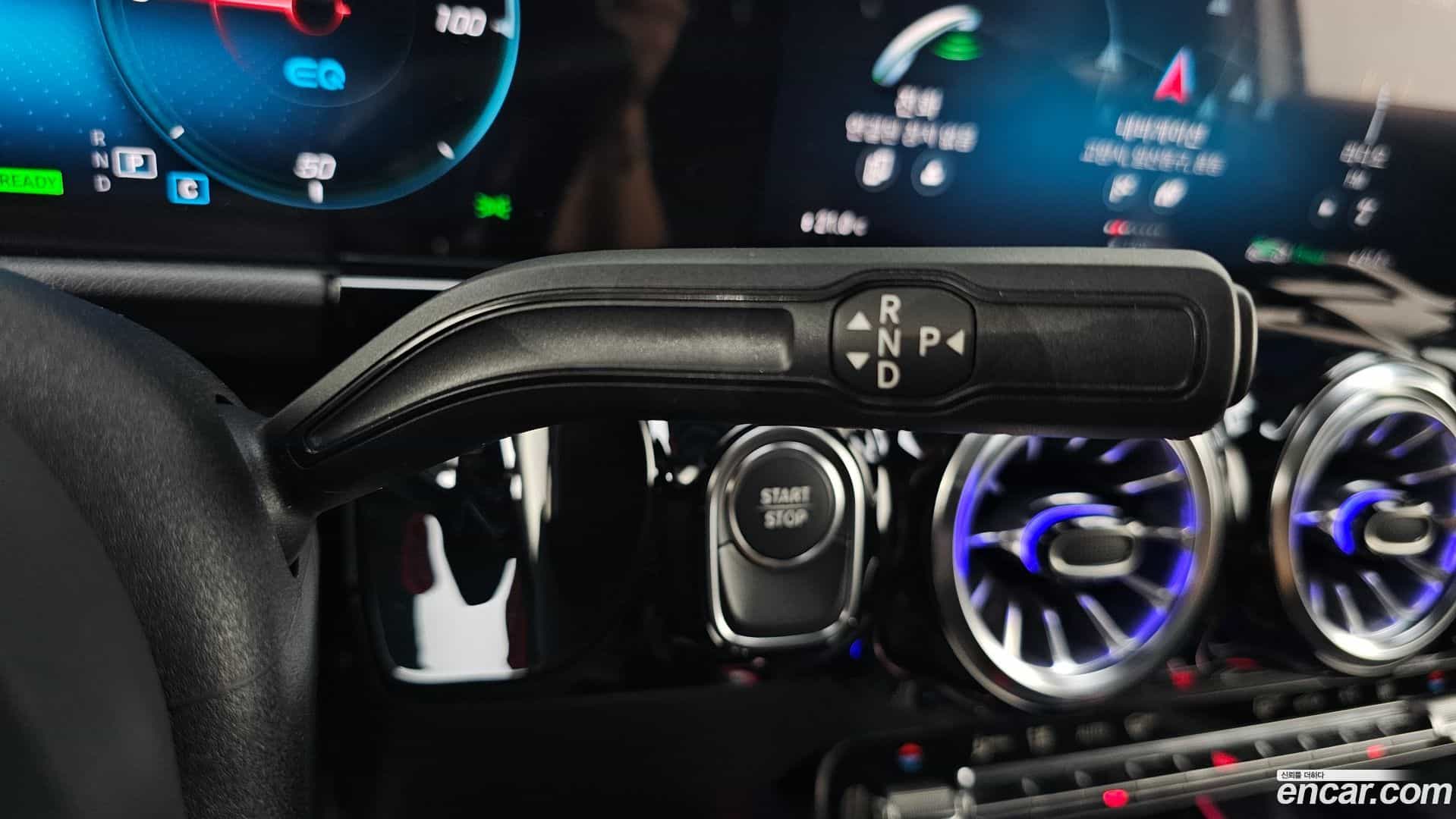 EQA Mercedes-Benz 2024.0-INNER-009