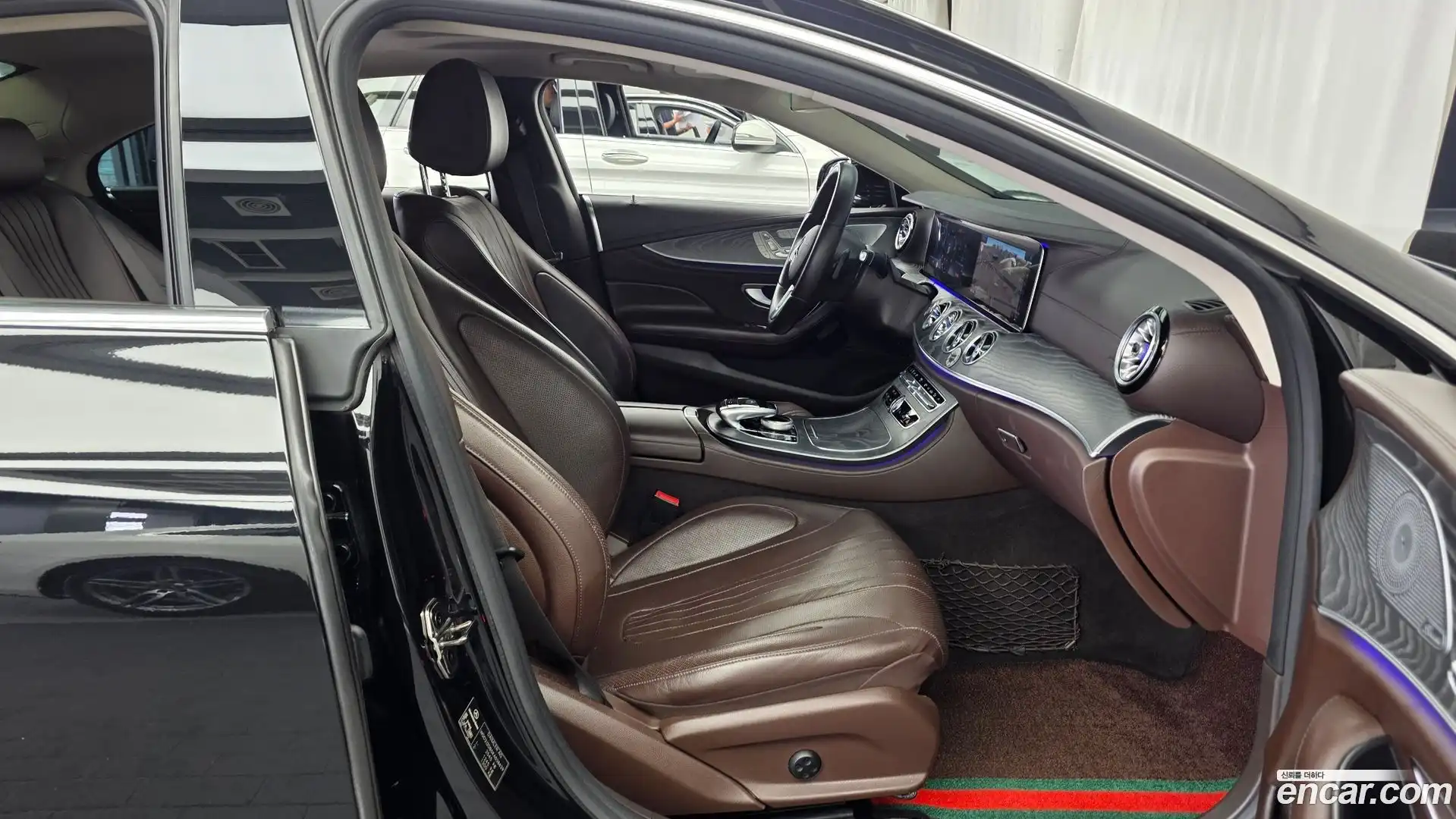 CLS-Class Mercedes-Benz 2019.5-OPTION-015