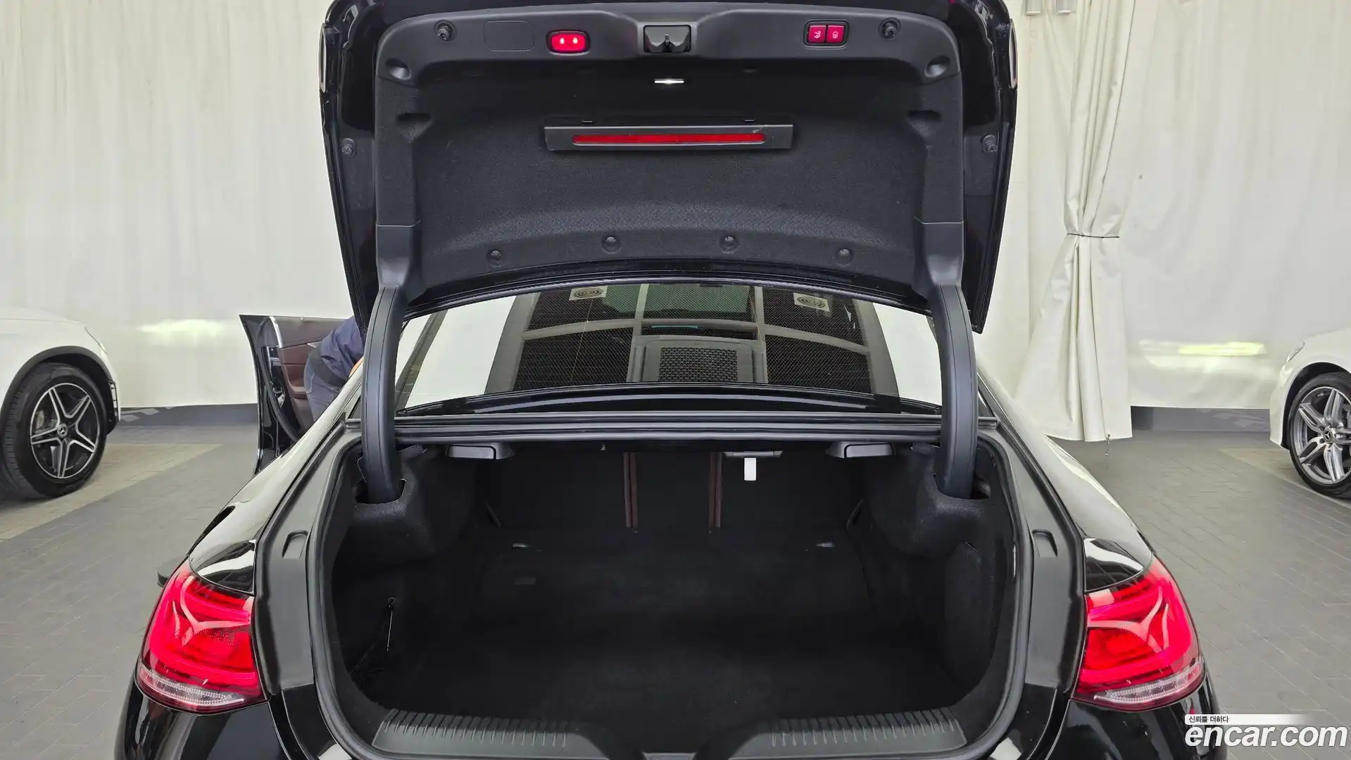 CLS-Class Mercedes-Benz 2019.5-OPTION-024