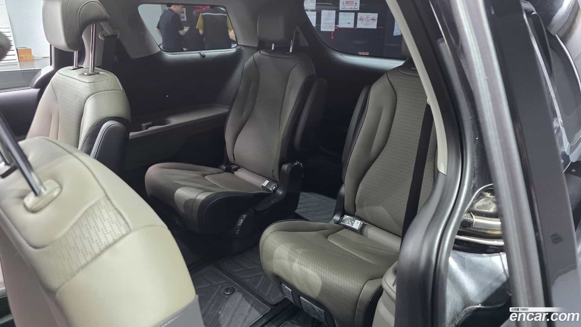 Canival Kia 2025.8-OPTION-015